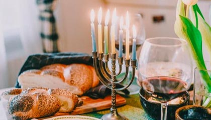 推特三步校正：先问结尾是不是强收，再把情绪词删掉再读（评论也能用）